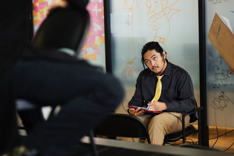 三年级学生 Matthew Rada 在 Exceptional Minds 的教室里。